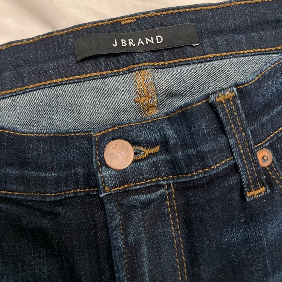 J Brand dark vintage skinny Jean - Picture 4 of 4
